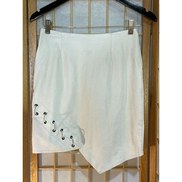 TOBIâSPâVeganâLeather AsymmetricalâSkirt - Picture 2 of 12